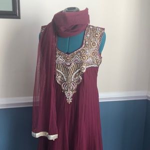 Rangoli Dress with Pants and Optional Sleeve Fabric